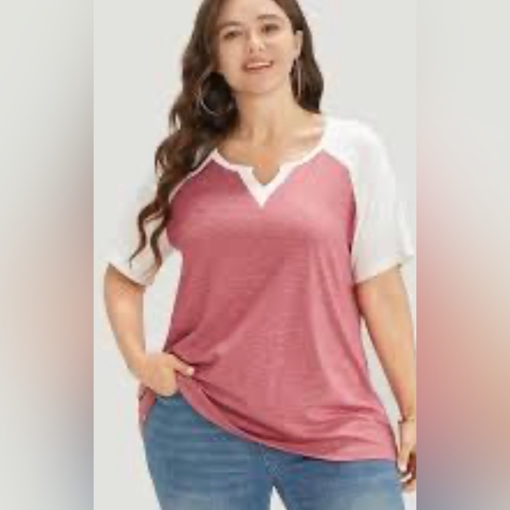 NWT Bloomchic Raglan Colorblock Henley tee. Size 14/16 1X 🌸🌺🌹 BC 191